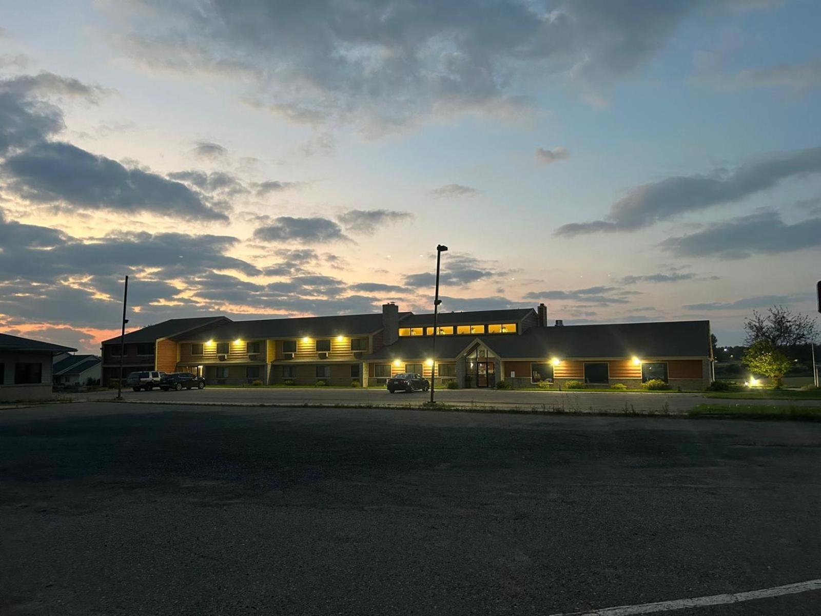 Northwoods Inn & Suites - Blackduck Exterior photo